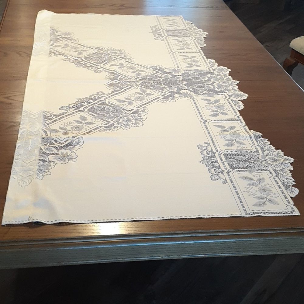 Valance white Heritage‎ lace 60" L. X 28" H.